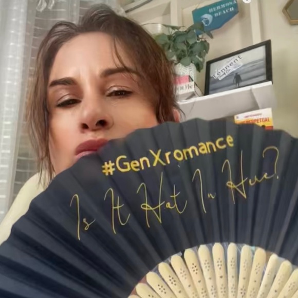 Meet your Posher, Cindy - Picture 2 of 6